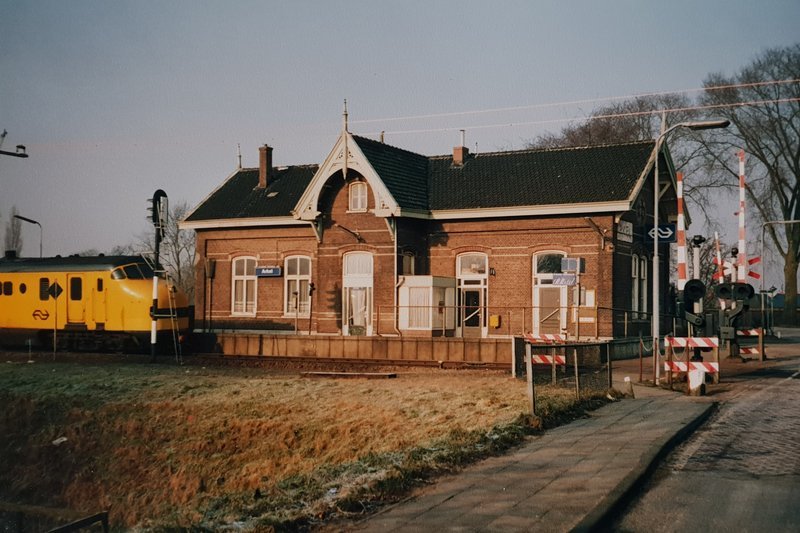 Station Arkel met treinstel Plan U in 1991