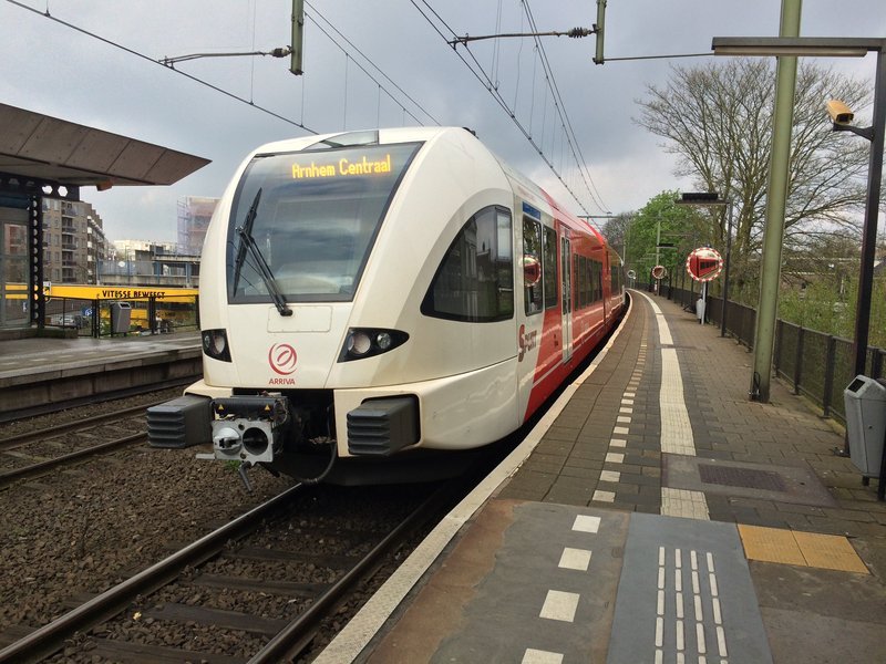 Arriva GTW op station Arnhem Velperpoort.