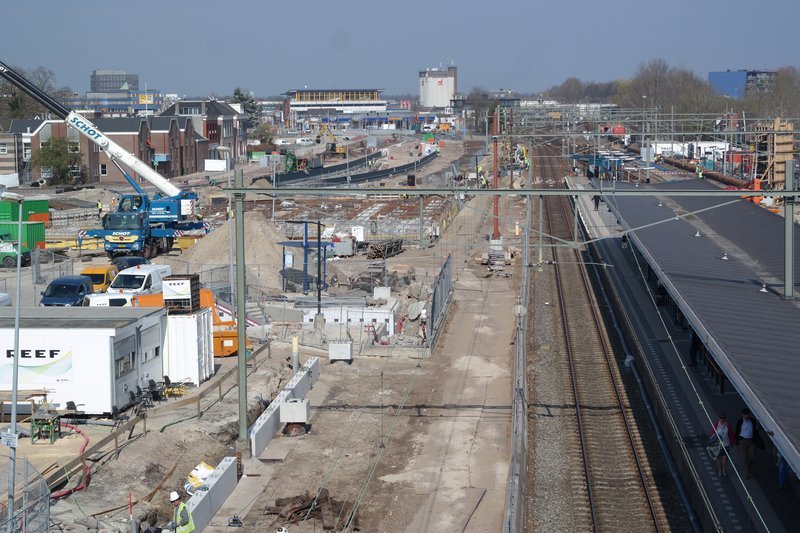 Het station tijdens de verbouwing vanuit het zuiden