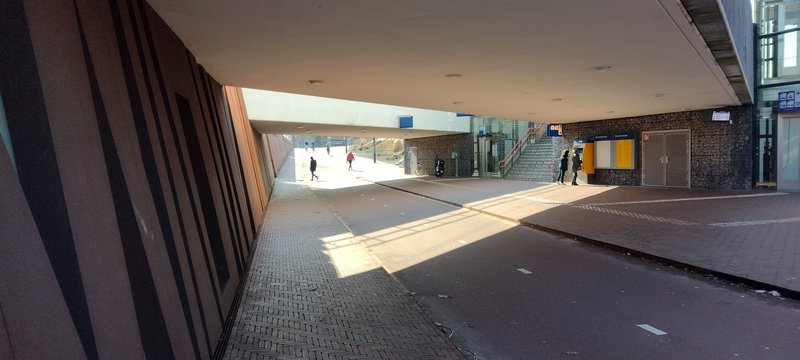 De nieuwe tunnel onder de sporen.