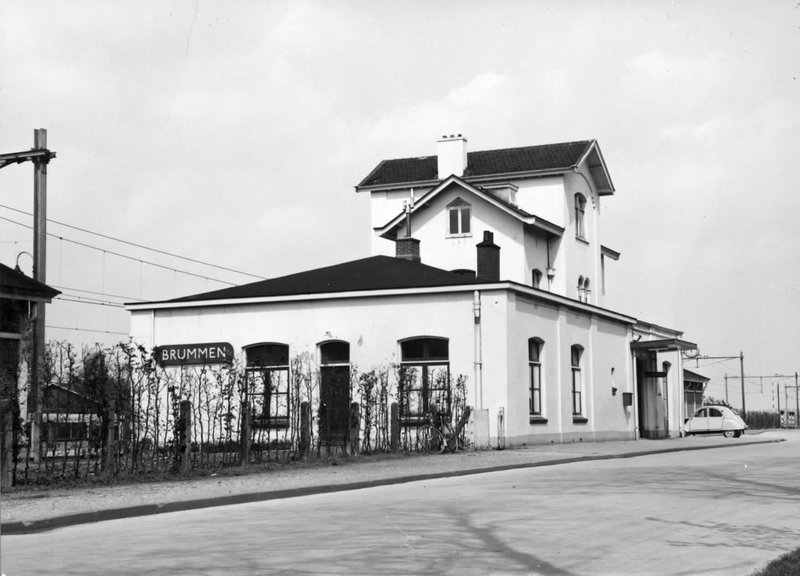 Stationsgebouw in 1966