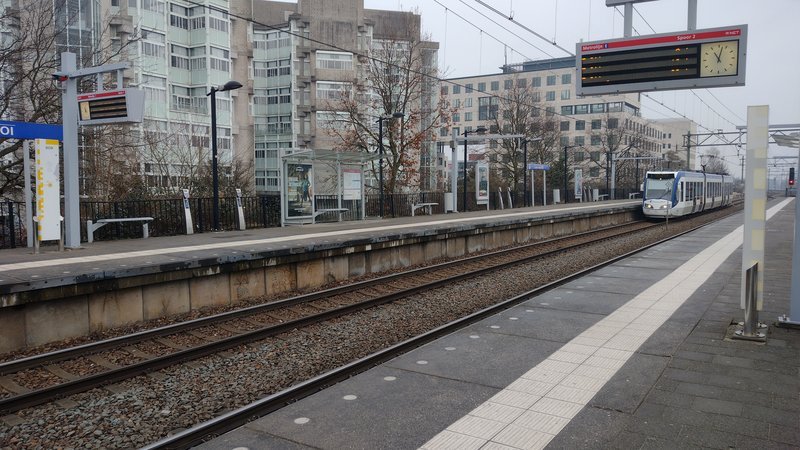 Perrons voor tram en metro