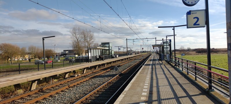 De voormalige perrons in 2024