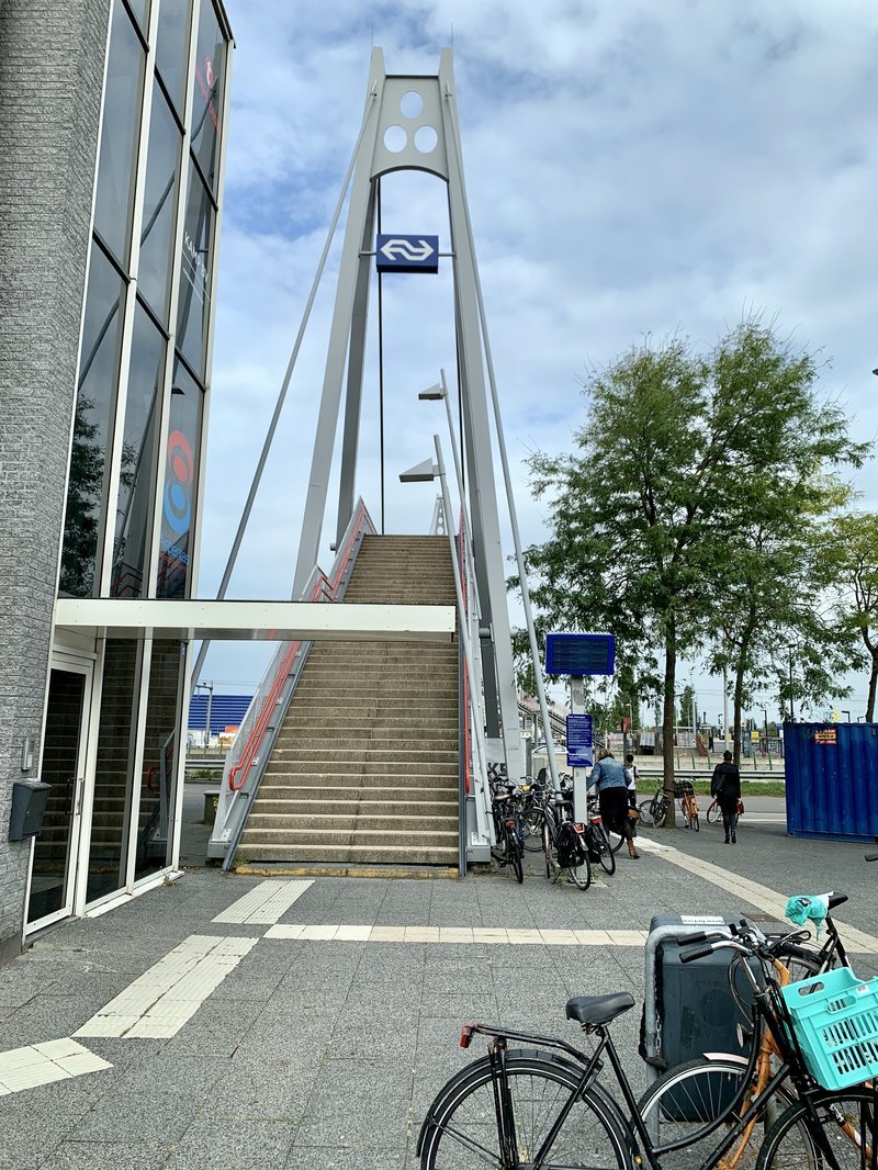 De traverse in 2019 vanaf het zuidelijk Stationsplein voordat de liften werden geplaatst