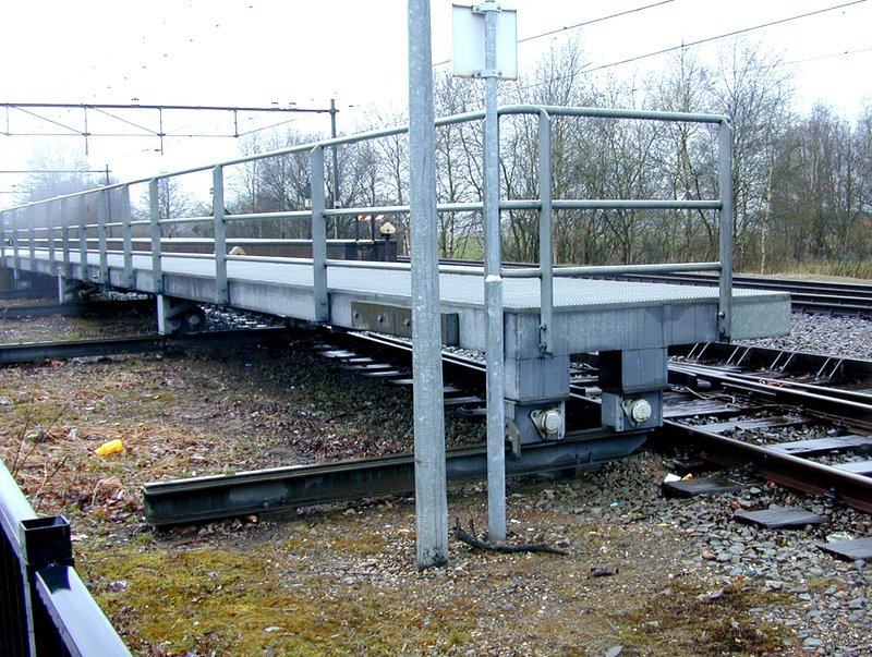 Beweegbare perron van spoor 1. Inmiddels opgebroken.
