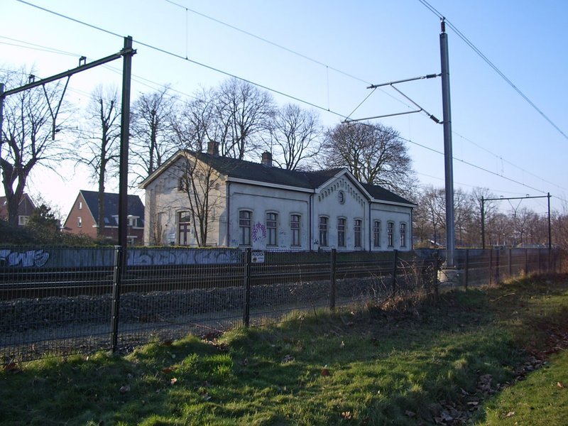 Het oude station in 2006, nog op de oude locatie.