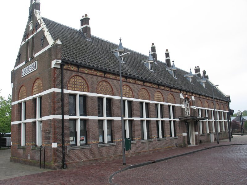 Straatzijde van het station