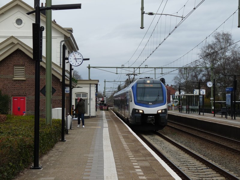 NS FLIRT op het station