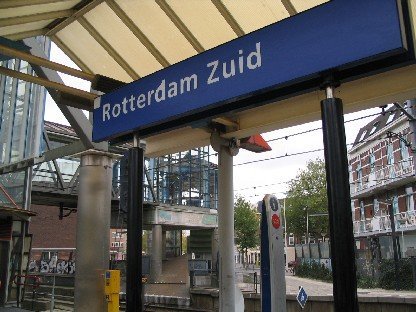 Stationsnaambord