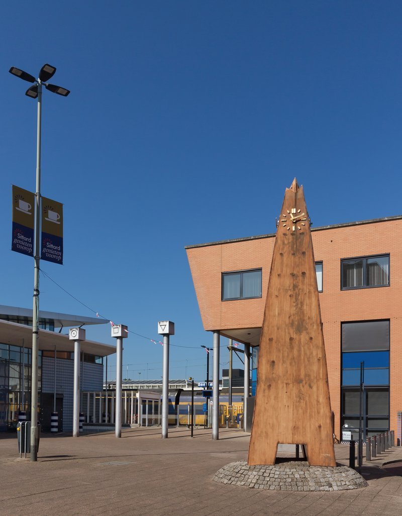 Sculptuur op het Stationsplein