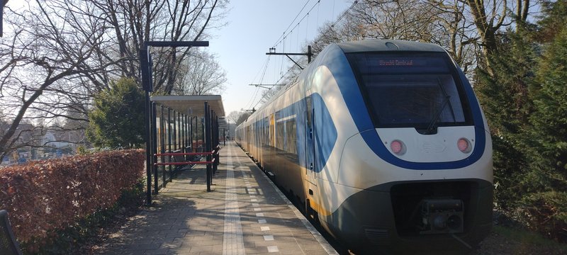 Sprinter op het station