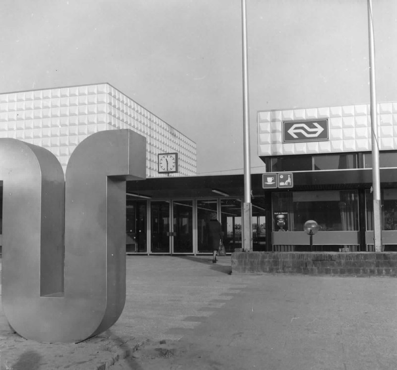 Nieuw gebouw (1973)