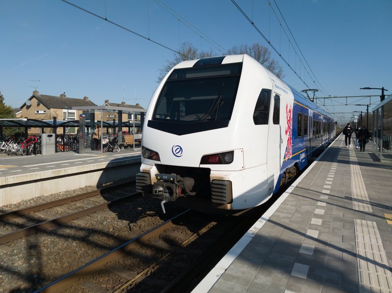 Arriva FLIRT op het station