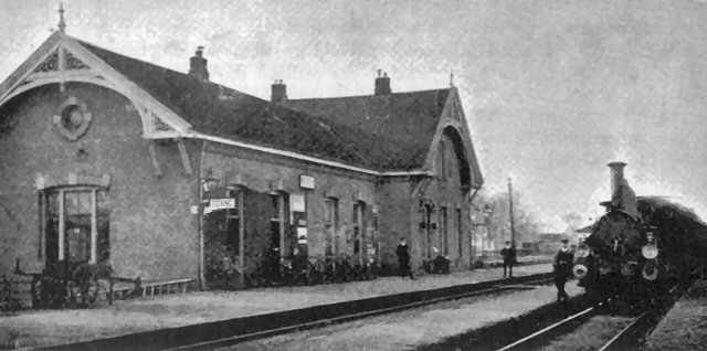 Het oorspronkelijke stationsgebouw te Wierden